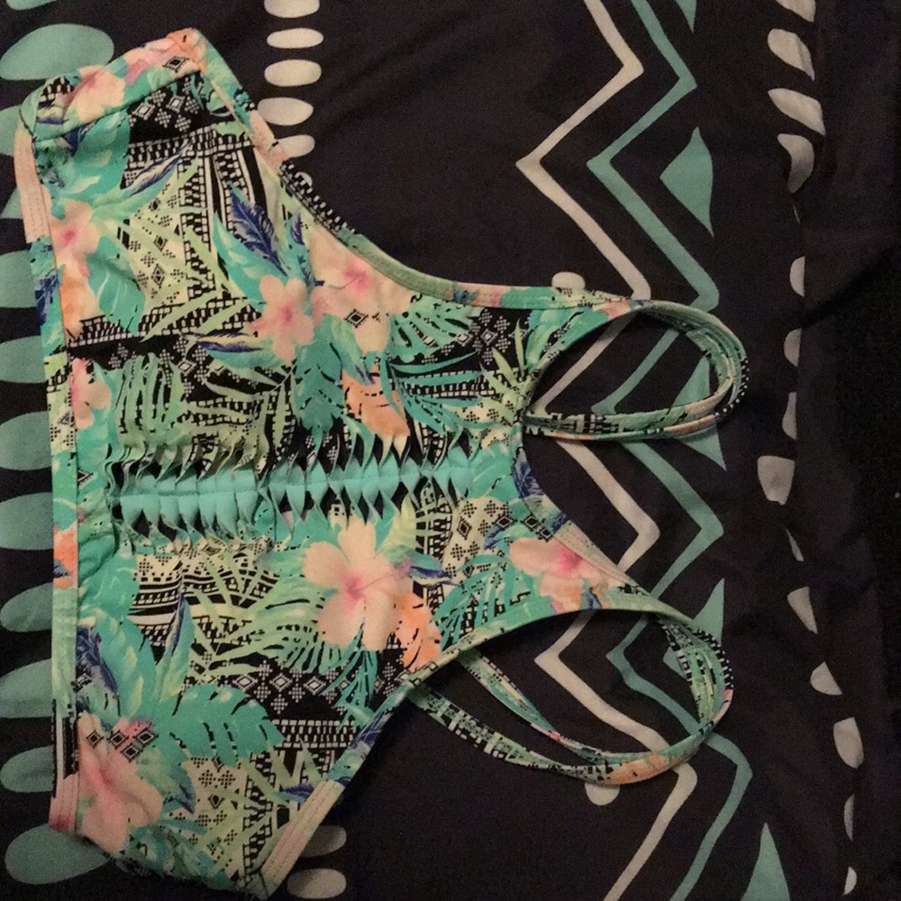 Bathing suit top